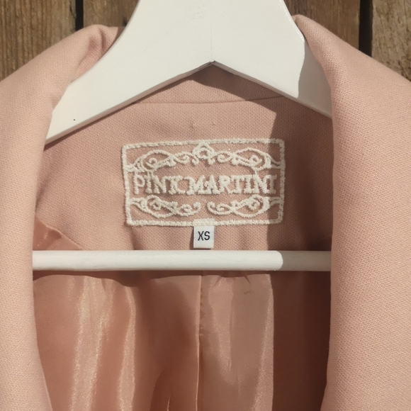 Chic Pink Martini Blazer - Picture 2 of 6